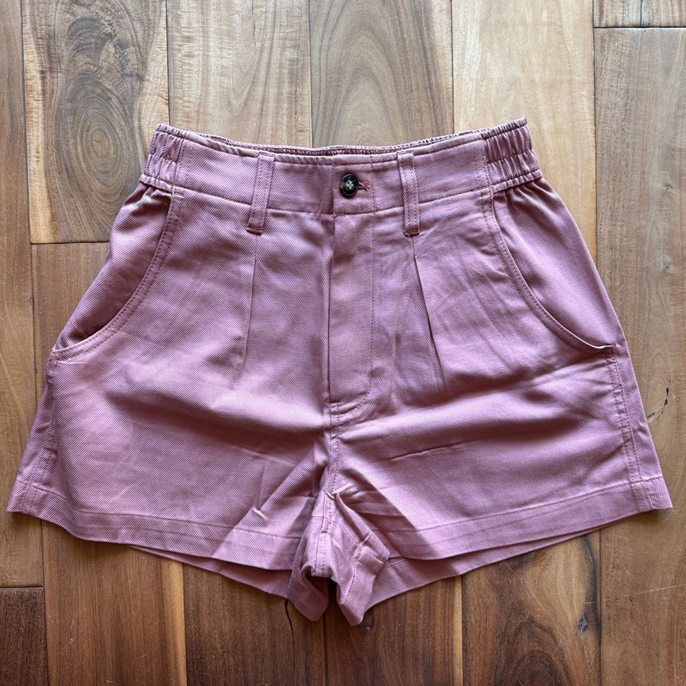 Madewell High-Waist Pleated Dusty Rose Shorts